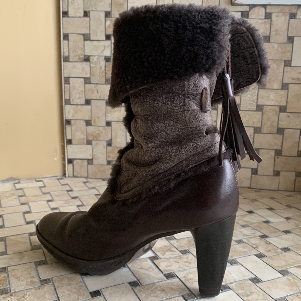 Brown Shearling boots